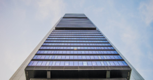 découvrez tout ce que vous devez savoir sur la hauteur : définitions, applications, et l'importance de cette mesure dans divers domaines tels que l'architecture, le sport et la santé. apprenez à mesurer la hauteur correctement et explorez son impact dans notre quotidien.