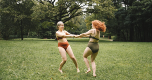 découvrez des conseils efficaces et des solutions naturelles pour lutter contre la cellulite. améliorez l'apparence de votre peau et boostez votre confiance en vous grâce à nos astuces et traitements adaptés.