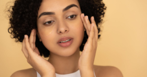 découvrez l'harmonie parfaite des huiles essentielles avec notre synergie exclusive. améliorez votre bien-être physique et émotionnel grâce à des mélanges soigneusement élaborés, alliant les bienfaits de la nature pour une expérience aromatique unique.