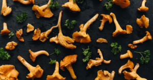 découvrez les bienfaits de la quercétine, un puissant antioxydant naturel présent dans de nombreux aliments. apprenez comment il peut soutenir votre système immunitaire, réduire les allergies et favoriser la santé globale.