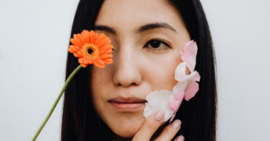 découvrez les tendances ongles du printemps 2024, avec des couleurs vibrantes, des motifs audacieux et des techniques innovantes qui feront sensation. préparez-vous à sublimer vos mains avec des styles uniques et inspirants pour la saison à venir.