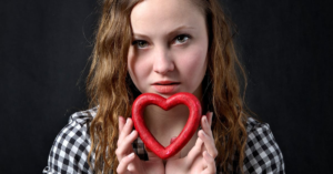 découvrez la signification fascinante du chiffre 44, un nombre chargé de symbolisme et d'énergie spirituelle. explorez son impact dans divers domaines et comment il peut influencer votre vie quotidienne.