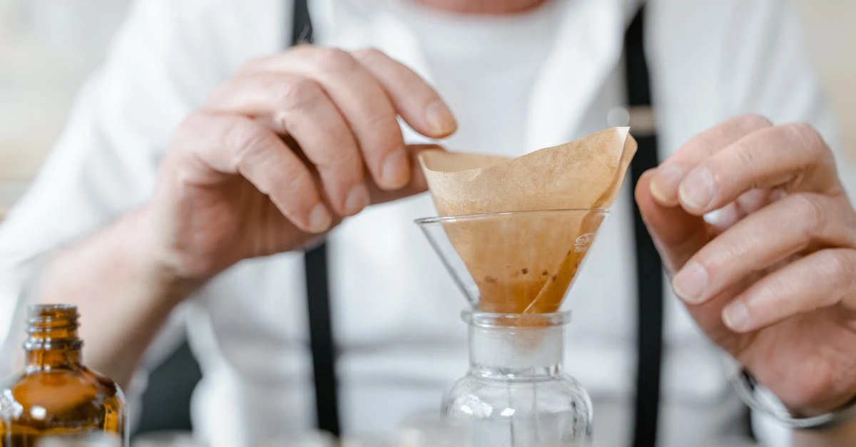 découvrez la distillation spagyrique, une méthode ancestrale alliant alchimie et extraction végétale, utilisée pour obtenir des élixirs naturels riches en principes actifs. explorez ses bienfaits, son histoire et ses applications en phytothérapie.