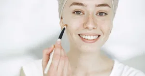 découvrez des conseils beauté essentiels pour sublimer votre peau, vos cheveux et votre maquillage au quotidien.